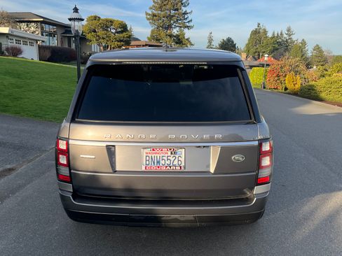 Used 2016 Land Rover Range Rover Supercharged image 11