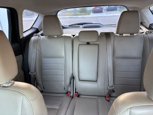 Used 2015 Ford C-MAX Energi SEL image 30