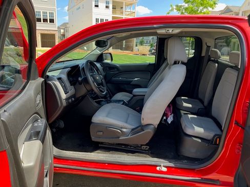 Used 2015 Chevrolet Colorado W/T w/ WT Convenience Package AWD/4WD image 8