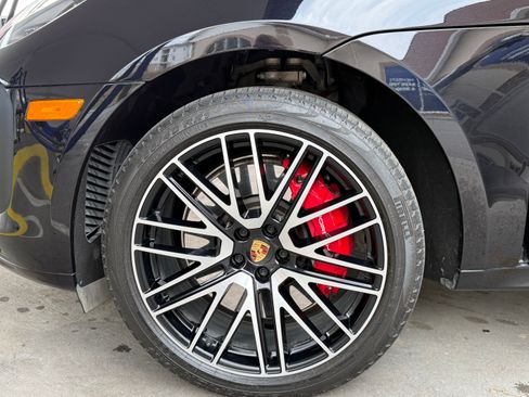 Used 2022 Porsche Macan GTS image 10