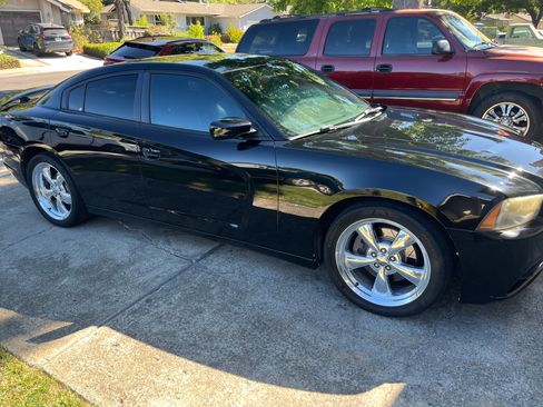 Used 2013 Dodge Charger R/T RWD image 13