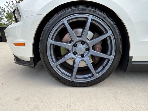 Used 2012 Ford Mustang GT Premium w/ Brembo Brake Pkg RWD image 31