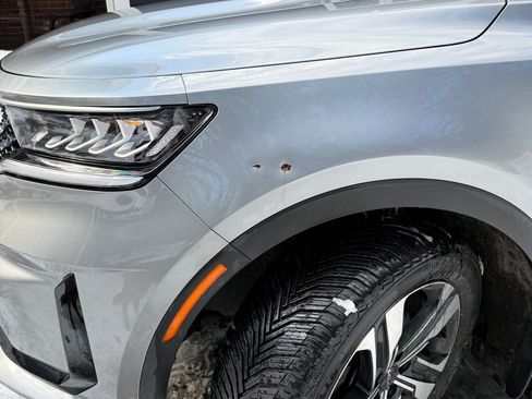 Used 2022 Kia Sorento EX w/ Panoramic Sunroof Package image 8