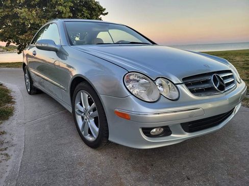 Used 2006 Mercedes-Benz CLK 350 Coupe image 1