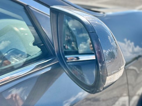 Used 2011 Acura TSX Sedan image 23