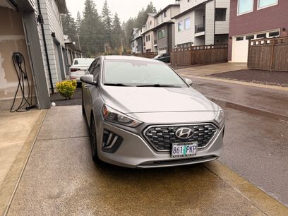 Used 2020 Hyundai Ioniq SE