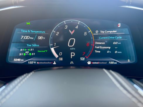 Used 2025 Chevrolet Corvette Stingray Preferred Cpe w/ Z51 Performance Package RWD image 10