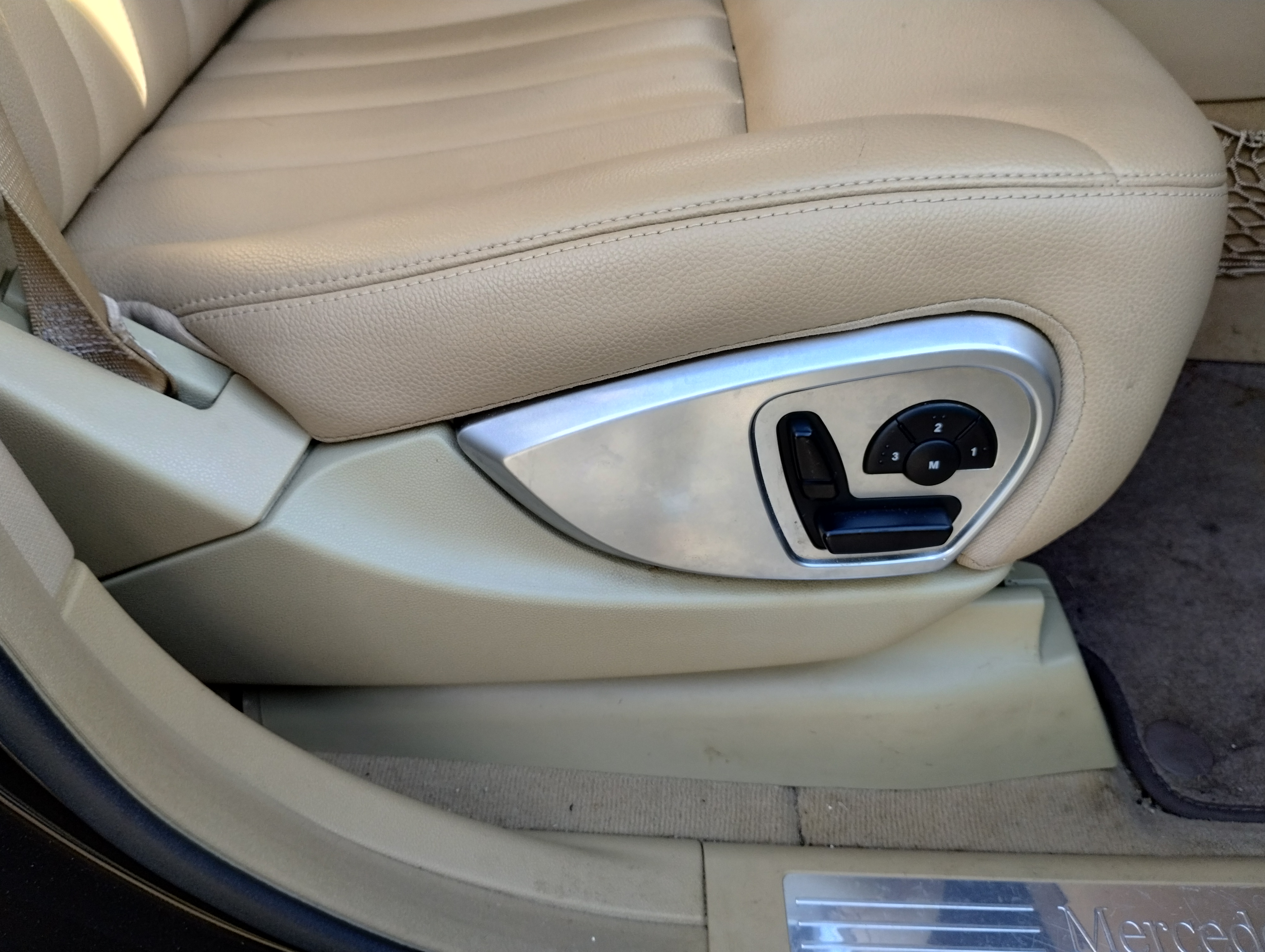 Used 2008 Mercedes-Benz ML 350 4MATIC image 10