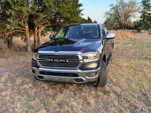 Used 2019 RAM 1500 Laramie image 5