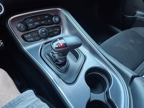 Used 2017 Dodge Challenger R/T image 10