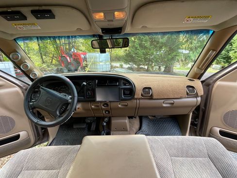 Used 2001 Dodge Ram 2500 Truck 4x4 Quad Cab image 15