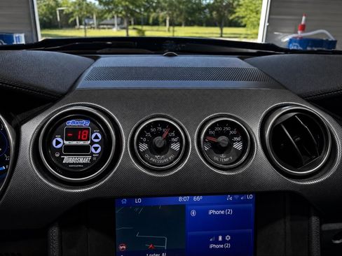 Used 2021 Ford Mustang Shelby GT500 w/ Technology Package RWD image 13