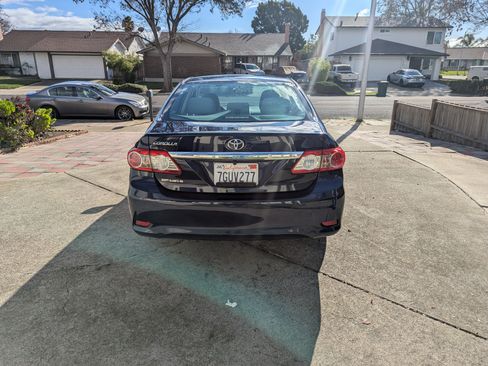 Used 2013 Toyota Corolla LE Special Edition image 4