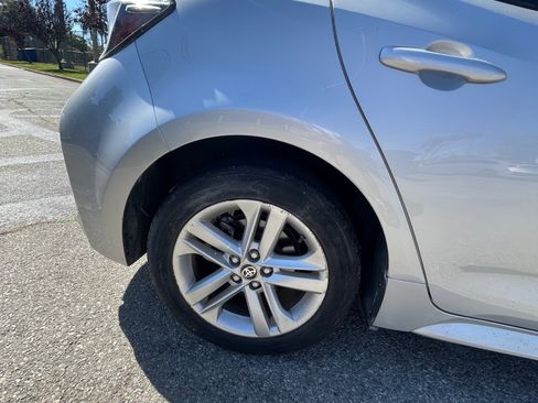 Used 2019 Toyota Corolla SE w/ Carpet Mat Package FWD image 17