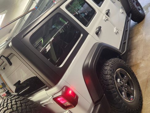 Used 2019 Jeep Wrangler Unlimited Sport S image 14