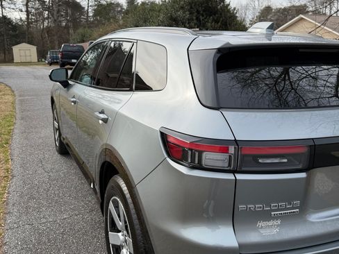 Used 2024 Honda Prologue Touring image 5