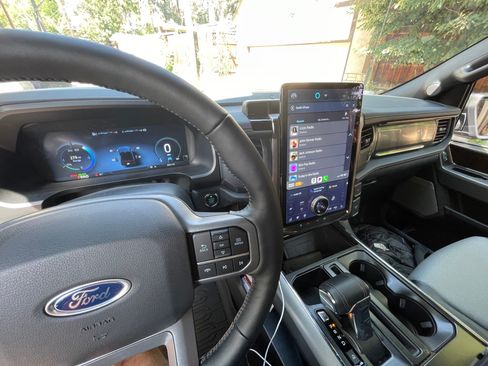 Used 2022 Ford F150 Lightning Lariat w/ Equipment Group 511A High image 15