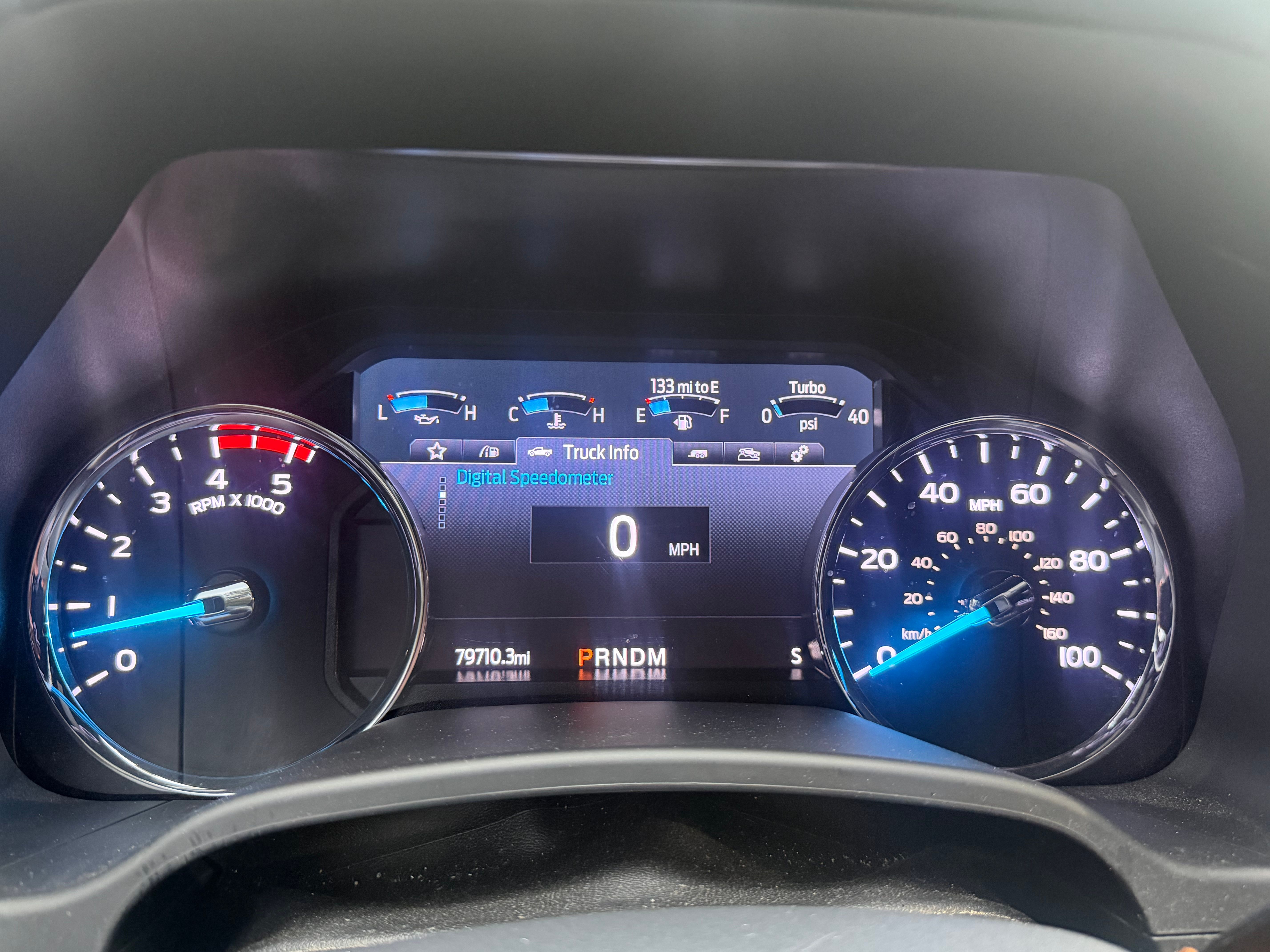 Used 2022 Ford F250 Platinum w/ FX4 Off-Road Package AWD/4WD image 10