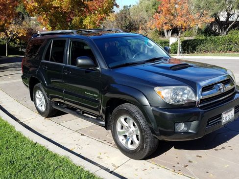 Used 2007 Toyota 4Runner Sport image 2