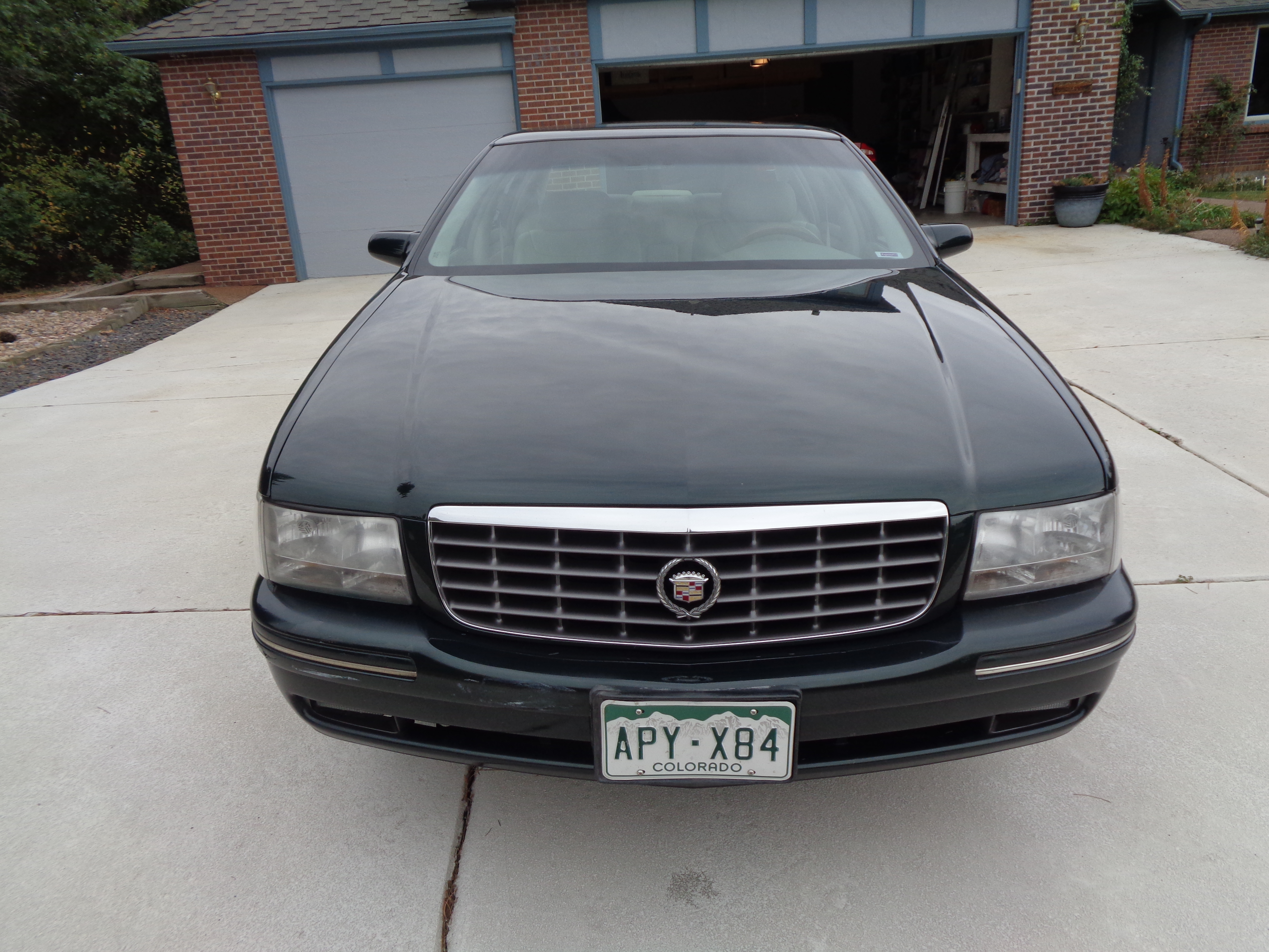 Used 1999 Cadillac De Ville Concours FWD image 9