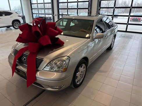 Used 2003 Lexus LS 430 image 2
