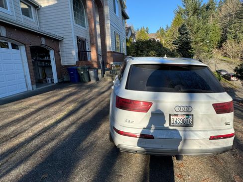 Used 2018 Audi Q7 3.0T Premium Plus image 12