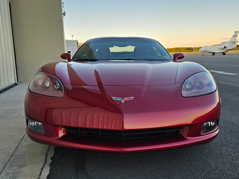 Used 2011 Chevrolet Corvette Coupe w/ Preferred Equipment Group image 9