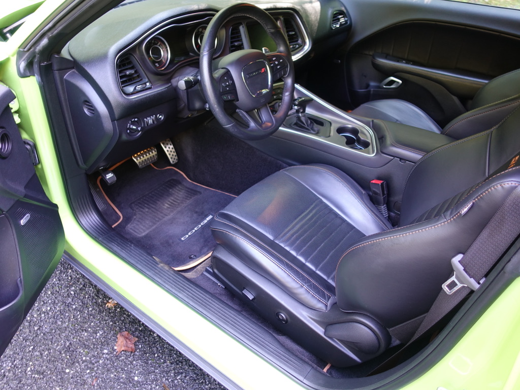 Used 2015 Dodge Challenger R/T Scat Pack RWD image 16