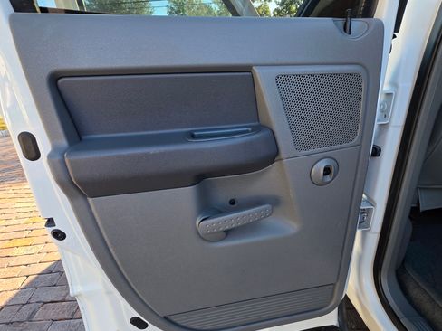 Used 2007 Dodge Ram 3500 Truck SLT image 13