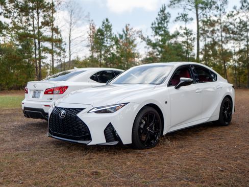 Used 2025 Lexus IS 500 image 12