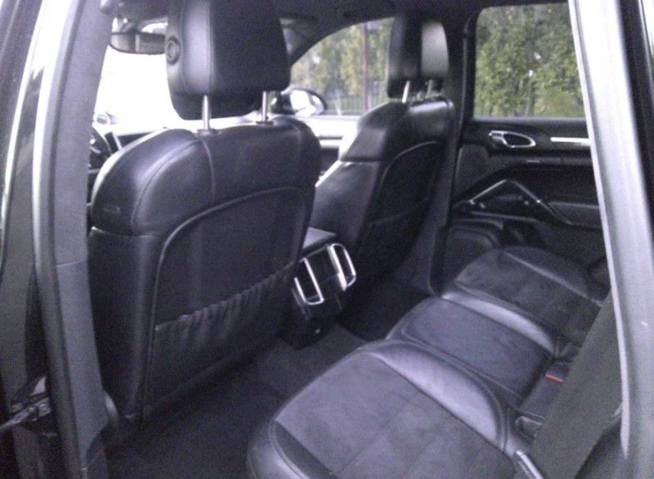 Used 2014 Porsche Cayenne GTS AWD/4WD image 11