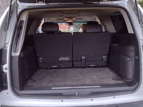 Used 2013 Cadillac Escalade ESV Premium image 8