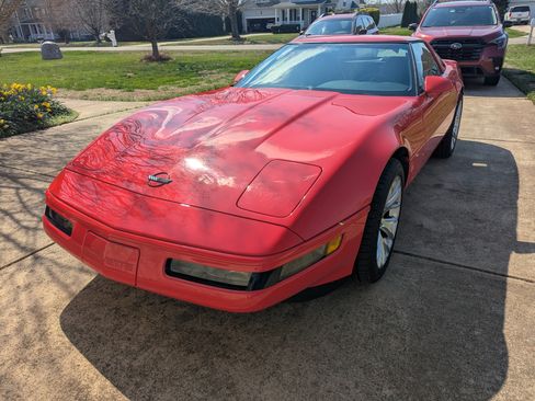 Used 1995 Chevrolet Corvette Coupe image 8