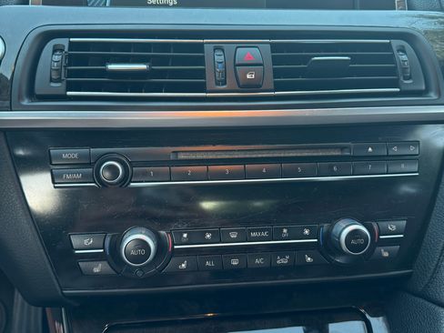 Used 2013 BMW 640i 640i Convertible 2D image 13