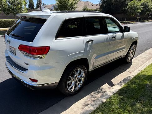 Used 2015 Jeep Grand Cherokee Summit AWD/4WD image 5