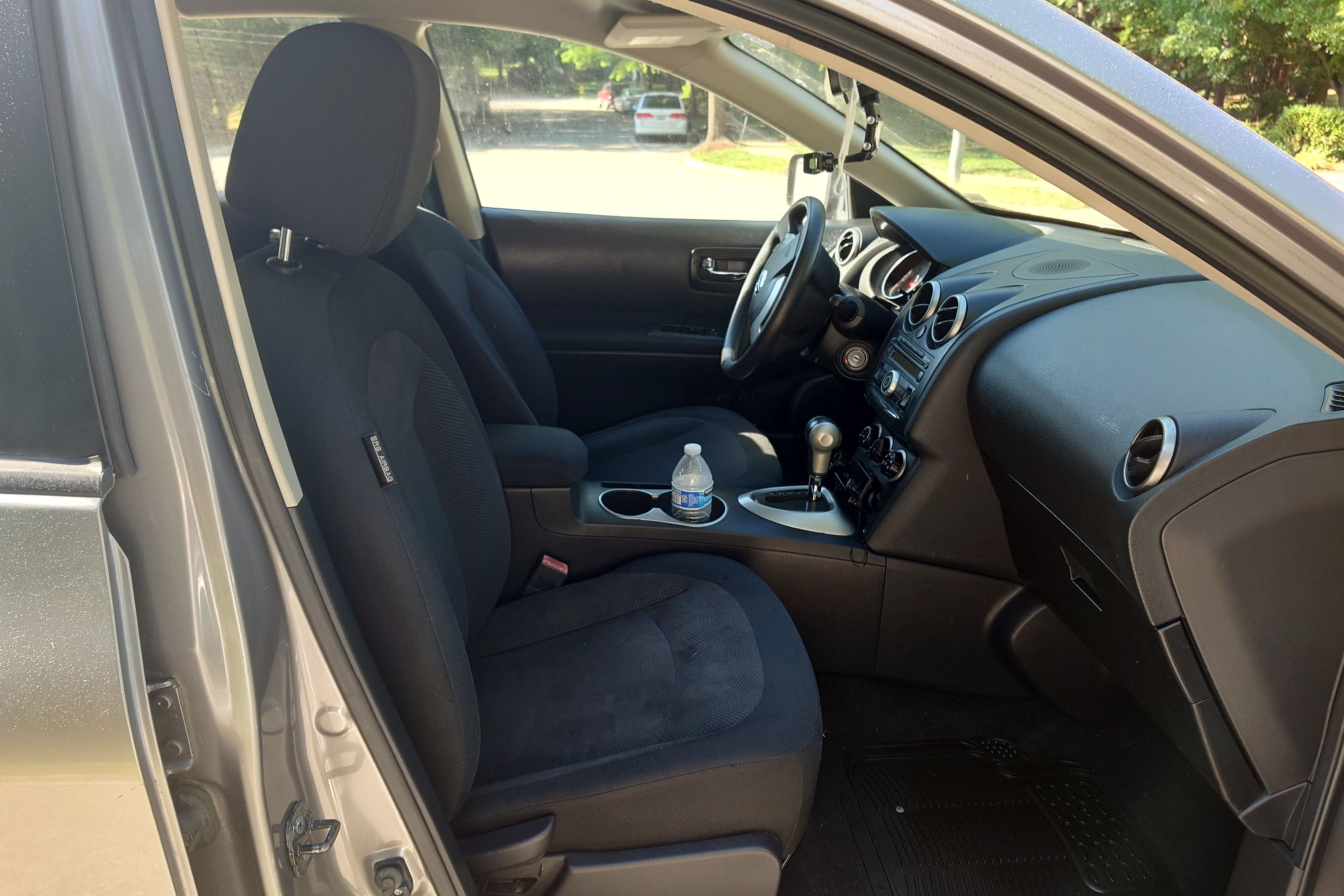 Used 2011 Nissan Rogue S AWD/4WD image 30