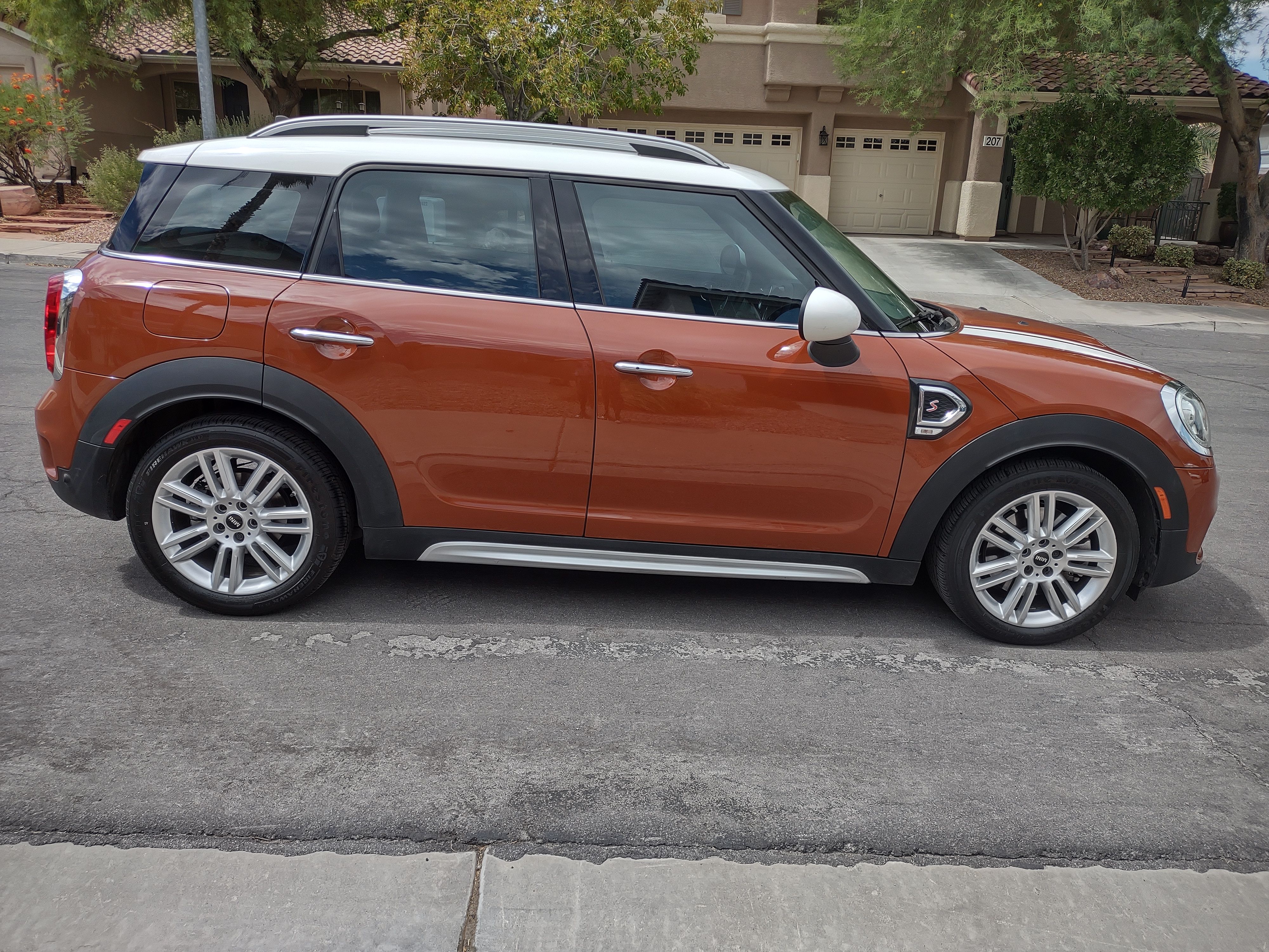 Used 2017 MINI Cooper Countryman S FWD image 10