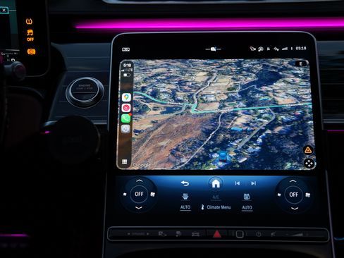 Used 2024 Mercedes-Benz S 580e 4MATIC Sedan image 24