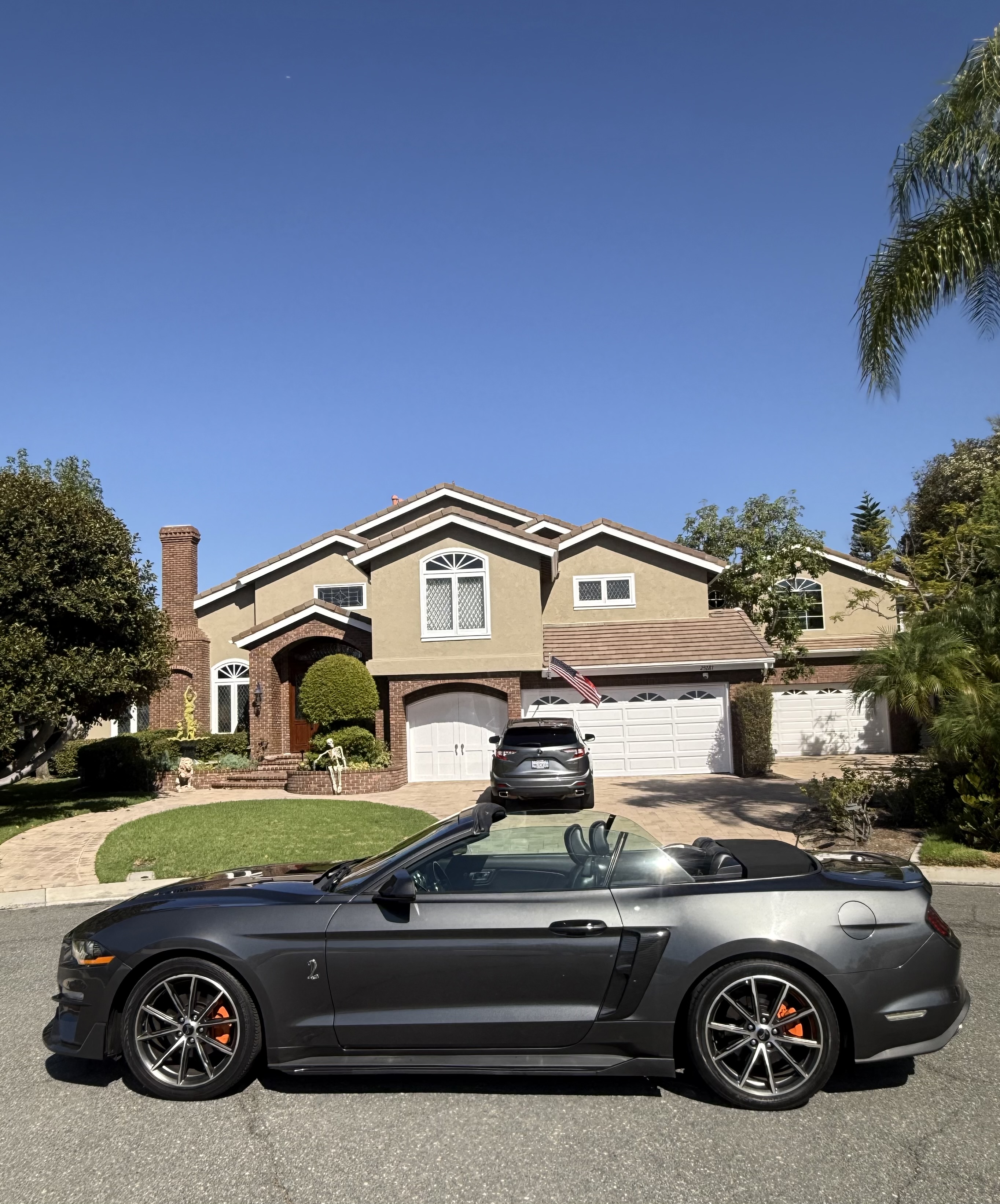 Used 2019 Ford Mustang Premium w/ Equipment Group 201A RWD image 14