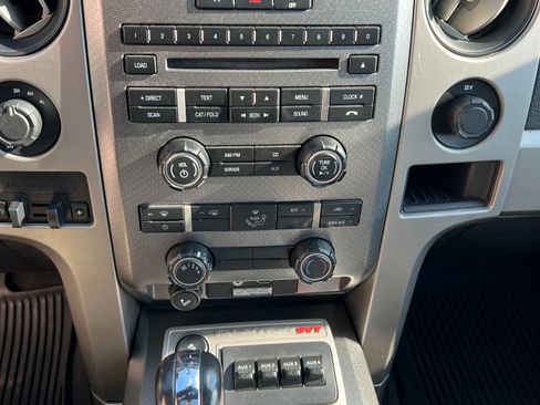 Used 2010 Ford F150 Raptor image 26