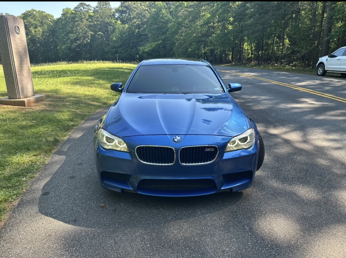 Used 2013 BMW M5 RWD image 8