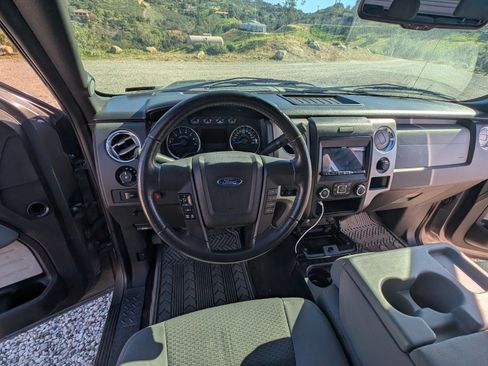 Used 2013 Ford F150 XLT w/ HD Payload Pkg image 9