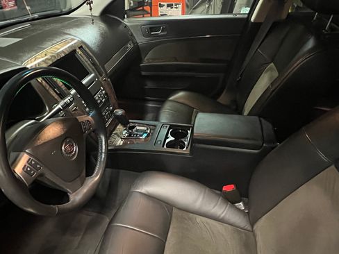 Used 2006 Cadillac STS V image 8