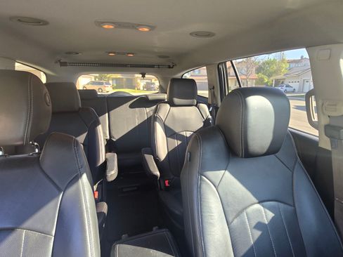 Used 2014 Buick Enclave Leather w/ Trailering Provision Package image 9