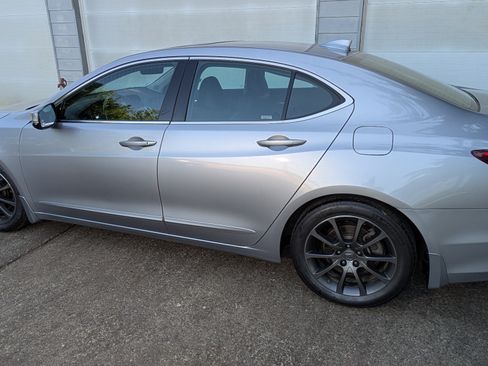 Used 2015 Acura TLX V6 SH-AWD w/ Technology Pkg image 11