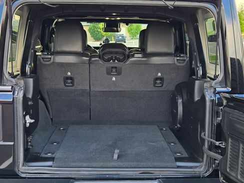 Used 2022 Jeep Wrangler Unlimited Rubicon 392 w/ Trailer Tow Package image 22