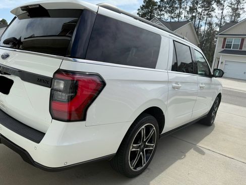 Used 2021 Ford Expedition Max Limited image 10