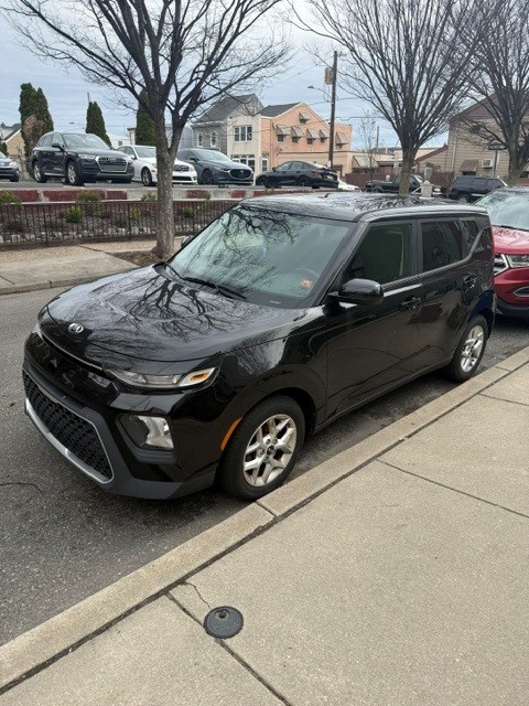 Used 2020 Kia Soul S FWD image 1