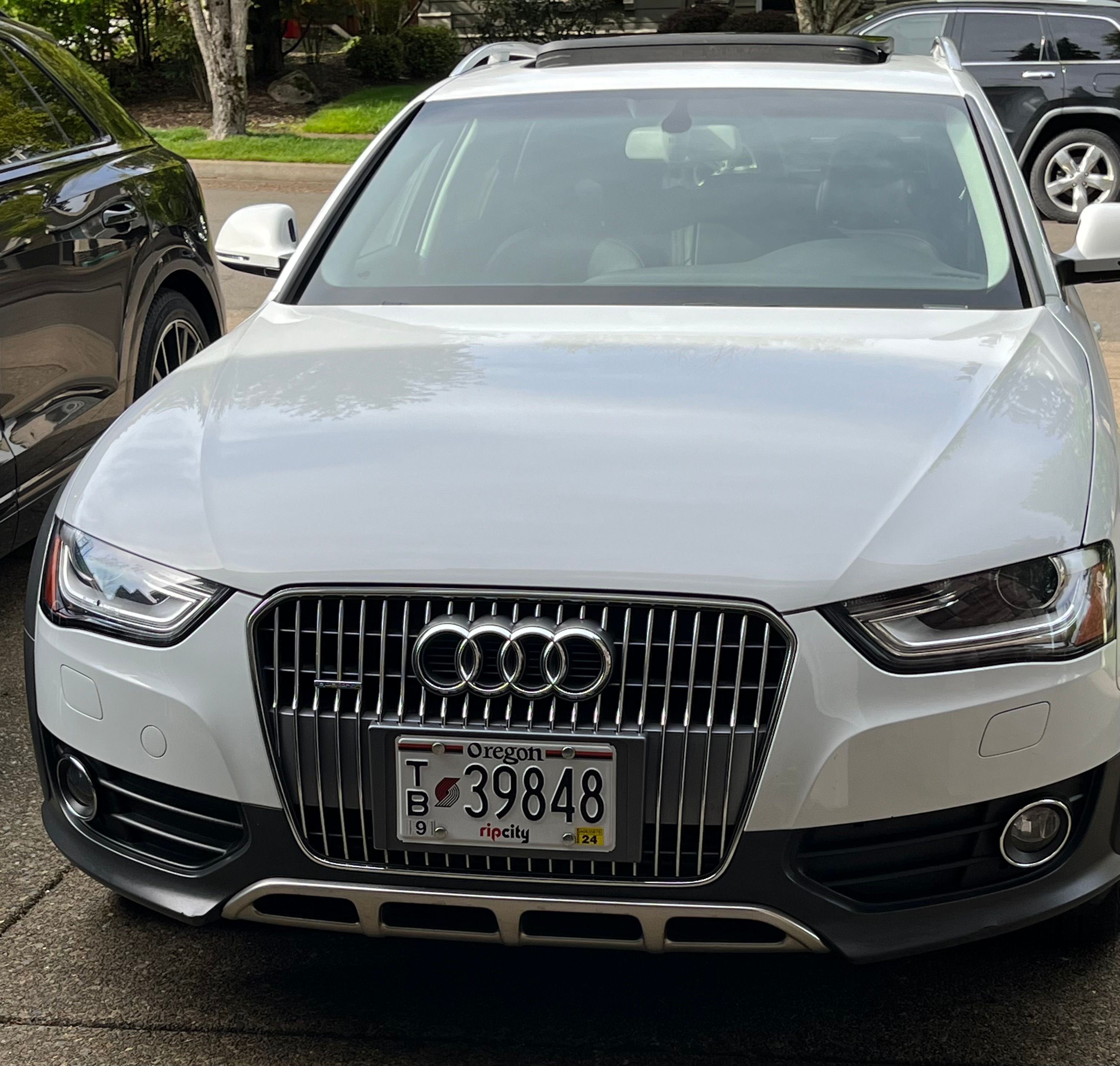 Used 2016 Audi A4 Premium Plus w/ Technology Package AWD/4WD image 1
