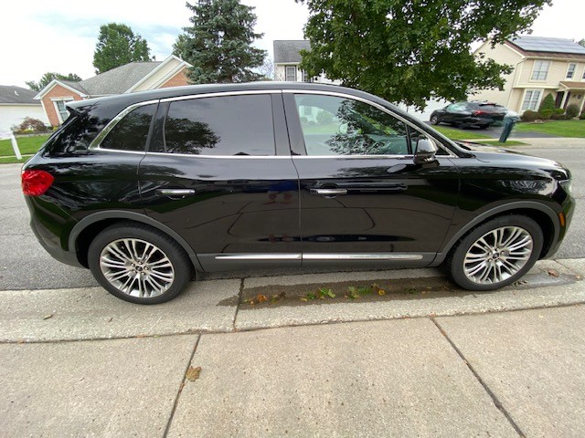 Used 2016 Lincoln MKX Reserve w/ Climate Package AWD/4WD image 6